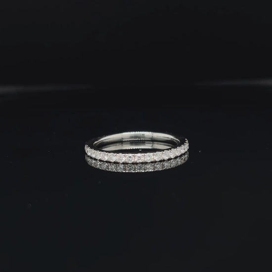 360° view of Microset Lab Diamond Wedding Band. 