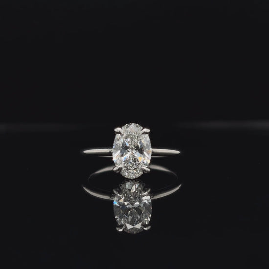 360° view of Oval Lab Diamond Engagement Ring. 