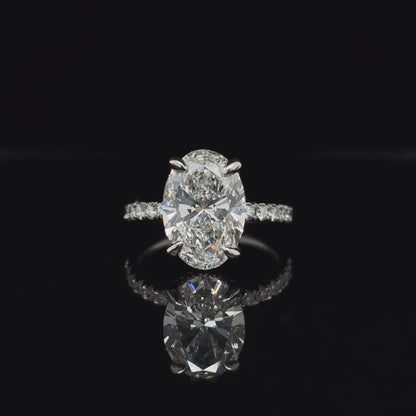 360° view of Oval Lab Diamond Engagement Ring .