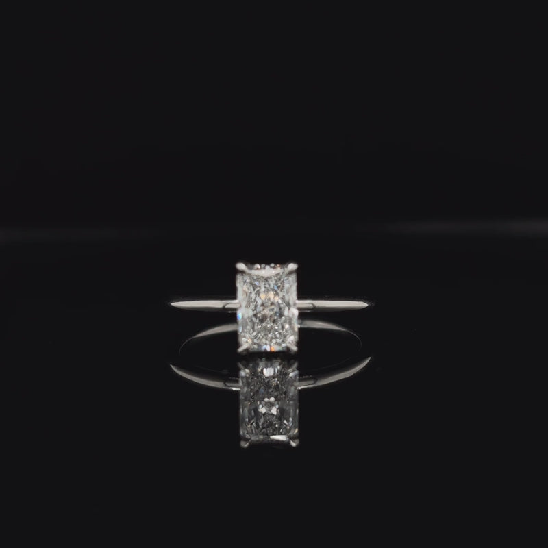 360° view of Radiant Lab Diamond Engagement Ring. 