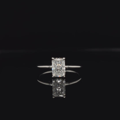 360° view of Radiant Lab Diamond Engagement Ring. 