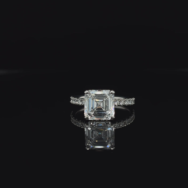 360° view of Asscher Lab Diamond Engagement Ring. 