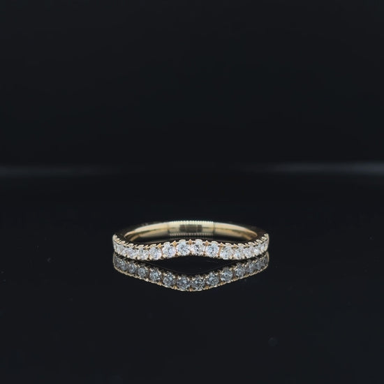360° view of Curve Lab Diamond Wedding Band.
