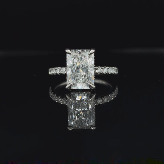 360° view of Radiant Lab Diamond Engagement Ring. 