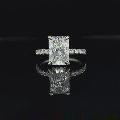 360° view of Radiant Lab Diamond Engagement Ring. 